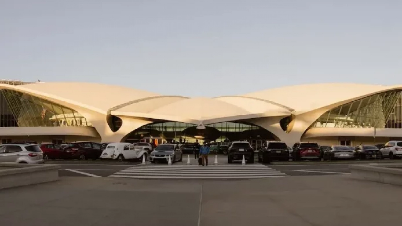 JFK-Airport-qa0woklzo2ksvk4yfgsweetokux14ah6w9ntdew98w