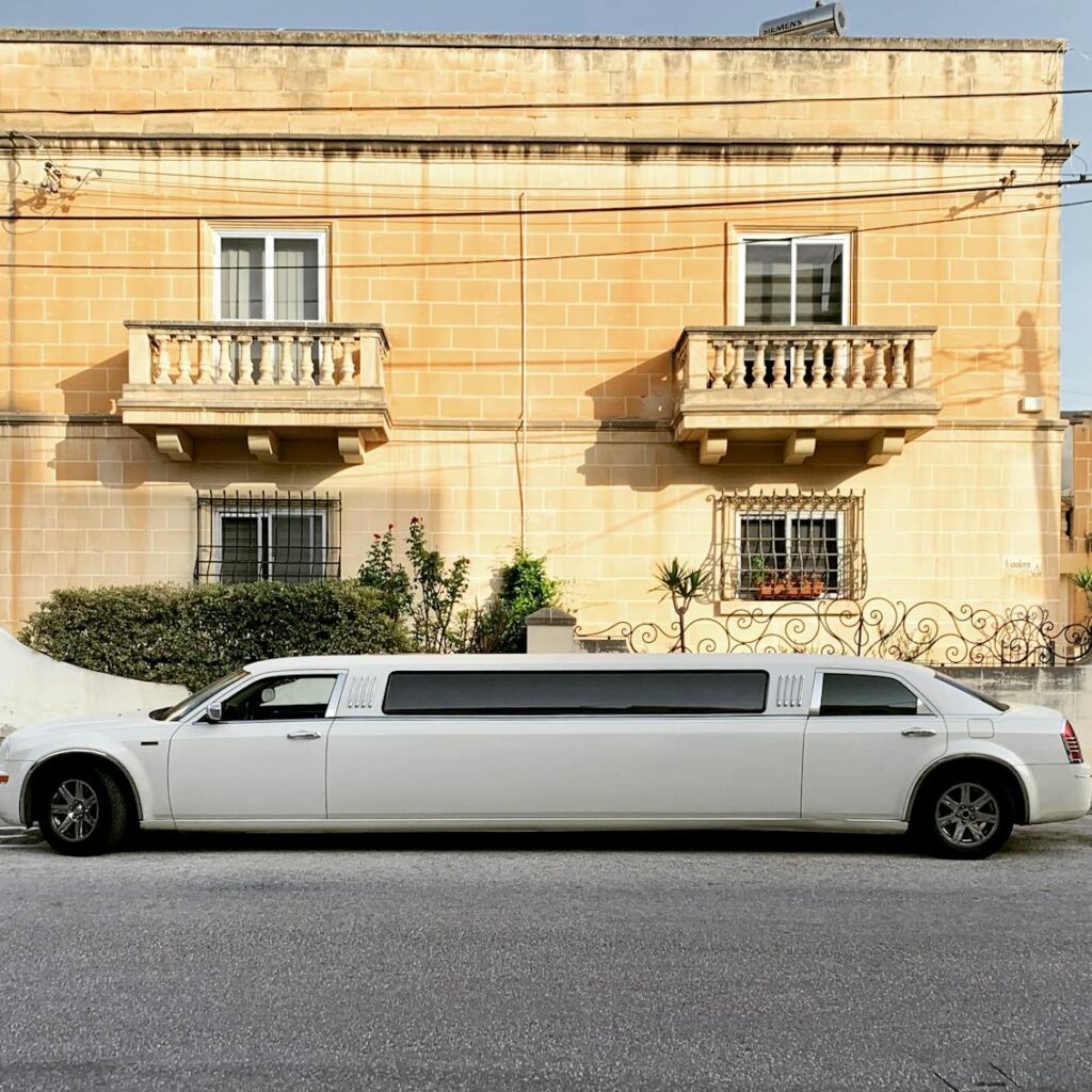 NYC Limousine Service: Luxury Travel Made Simple for Visitors